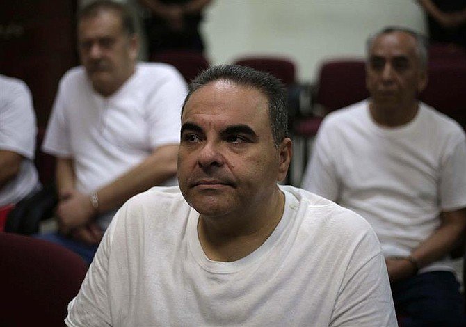 Juez en El Salvador envía a juicio al expresidente Antonio Saca